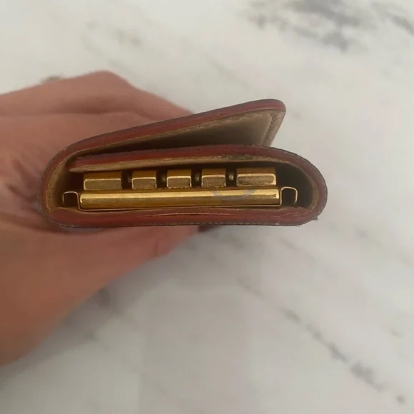 Louis Vuitton Key Holder - Picture 12 of 13